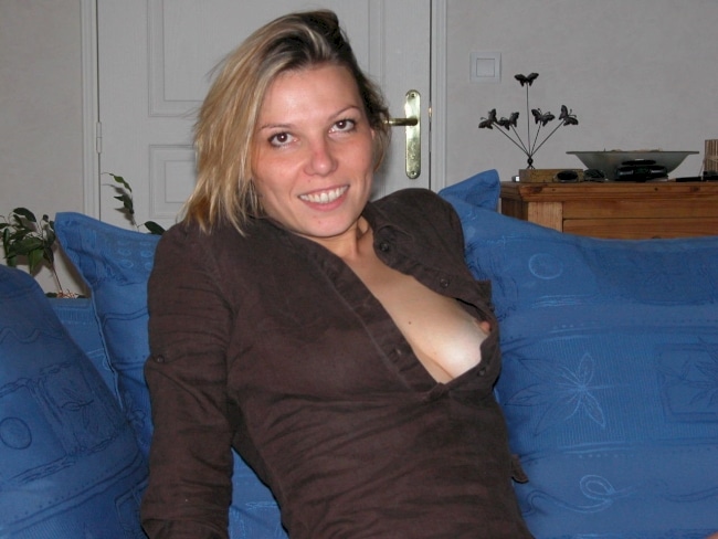 Adopte une coquine sexy qui se sent seule